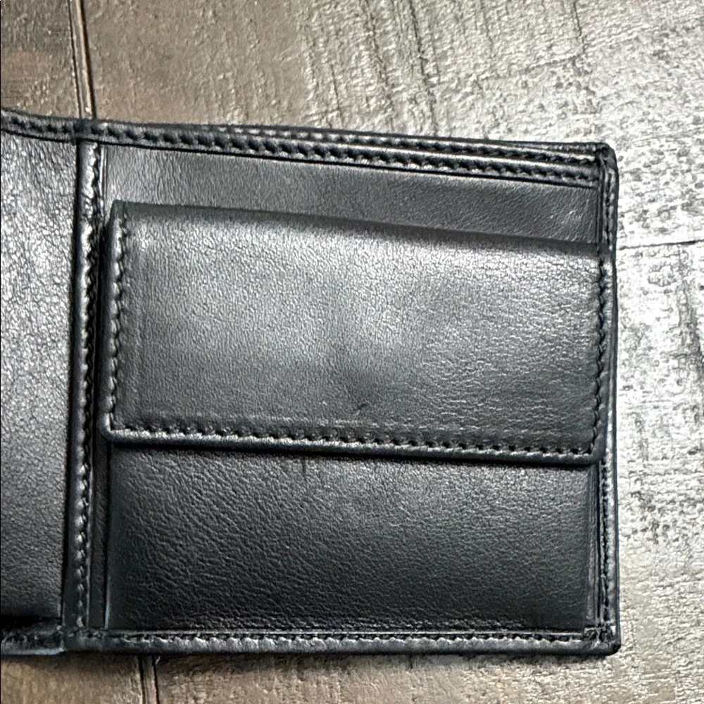 Authentic Gucci Black Leather Men’s wallet